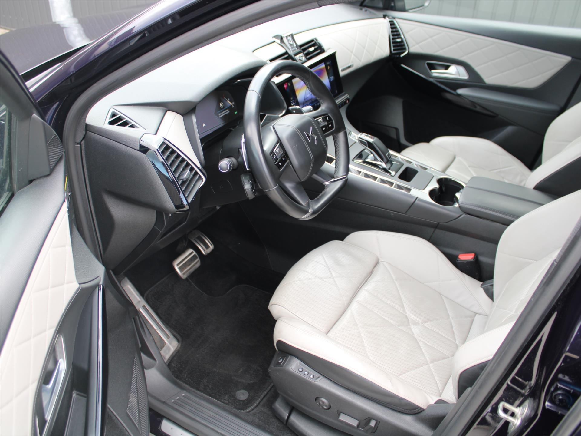 DS Automobiles DS7 Crossback