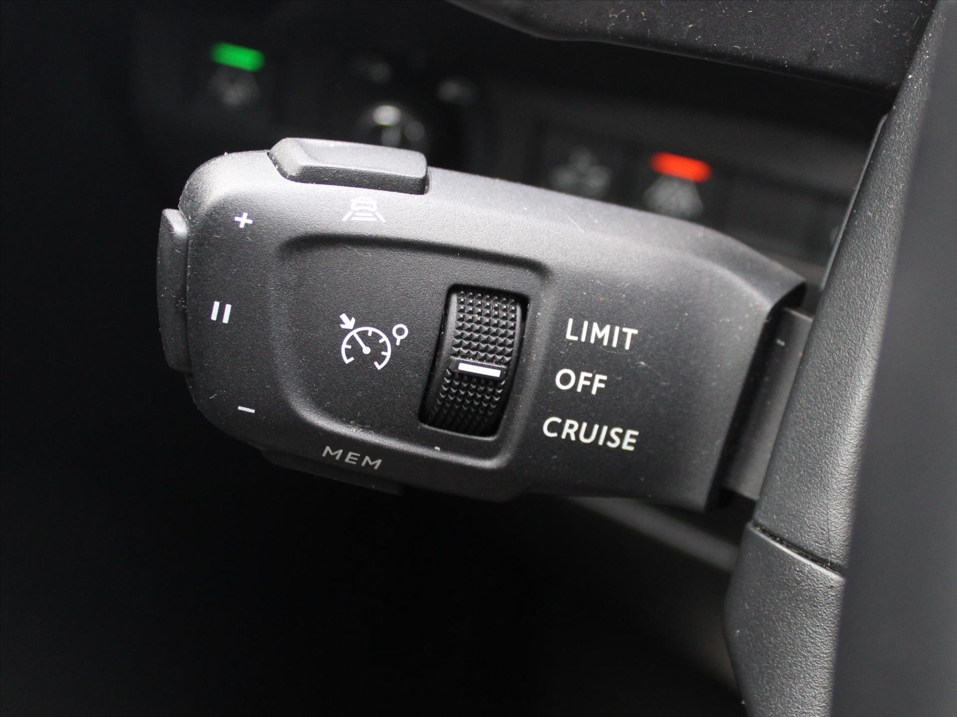 DS Automobiles DS7 Crossback