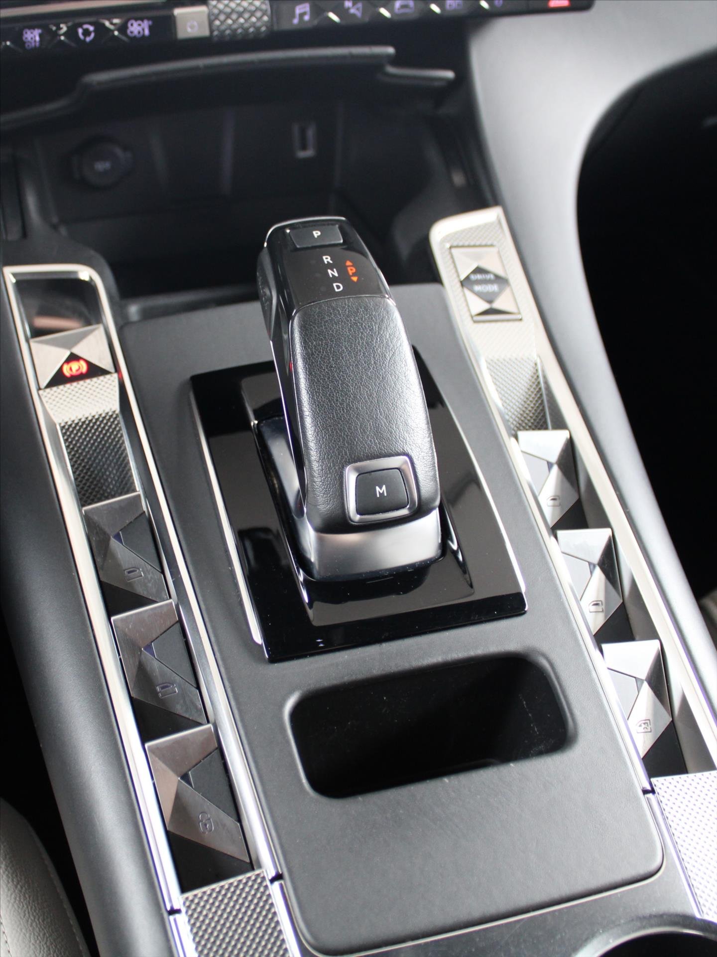 DS Automobiles DS7 Crossback