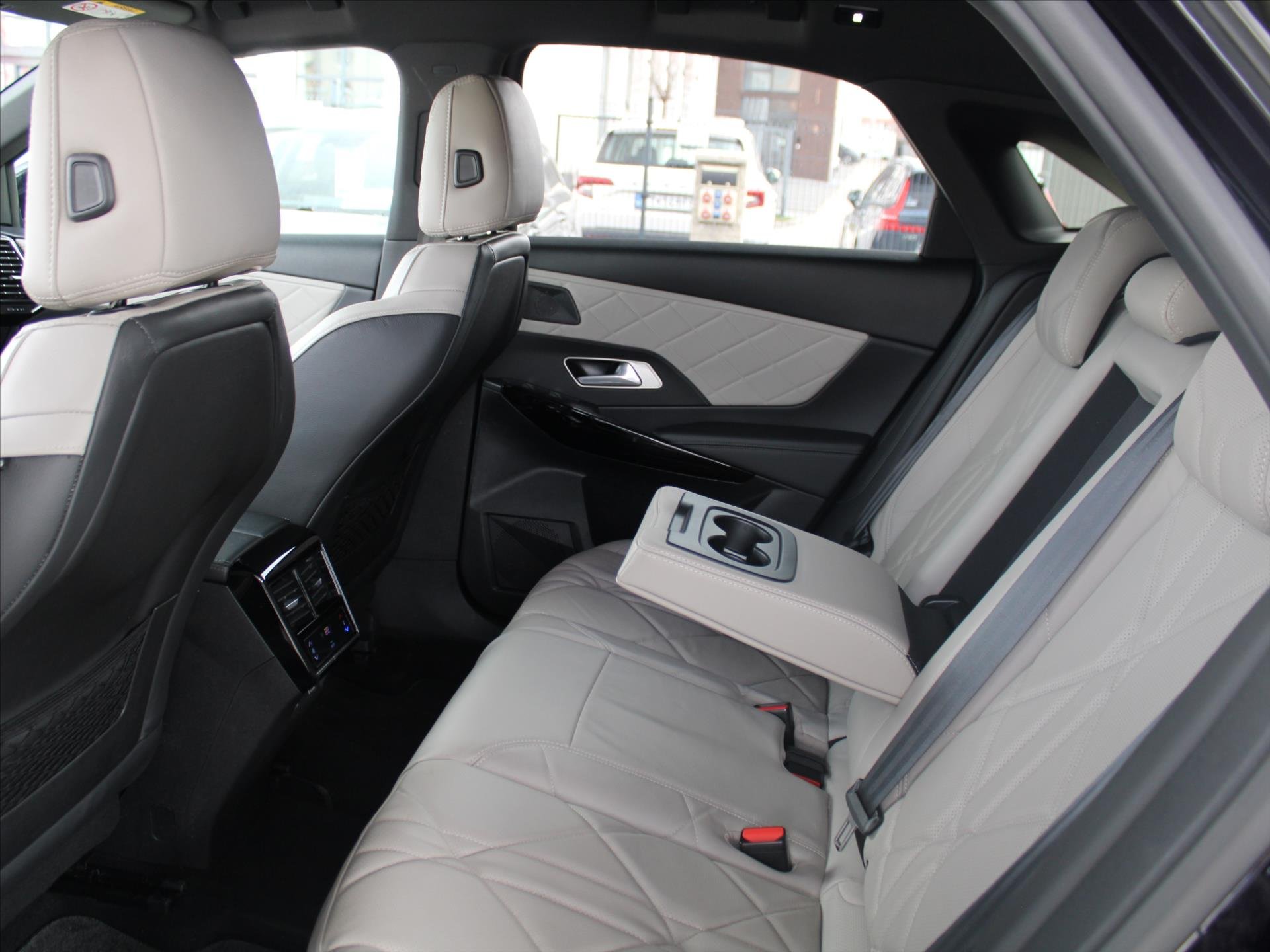 DS Automobiles DS7 Crossback