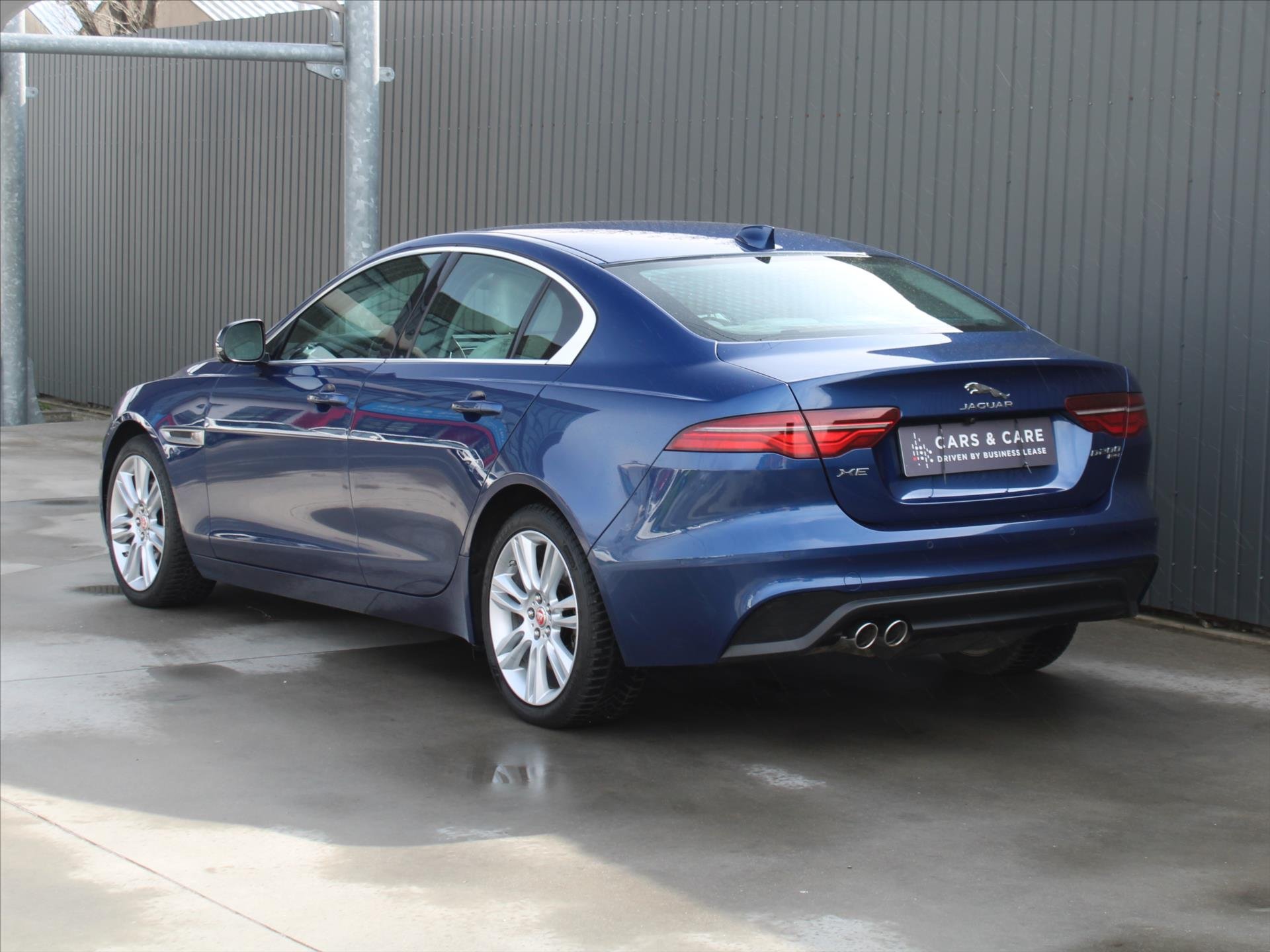 Jaguar XE