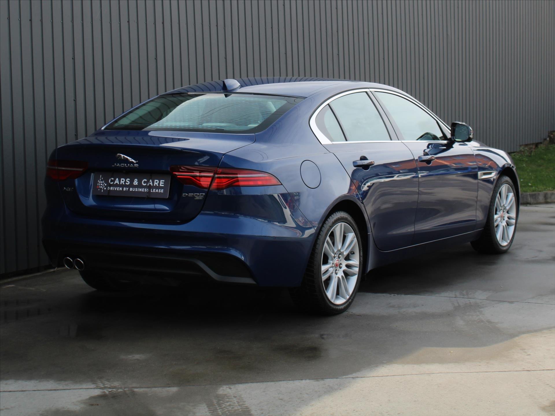 Jaguar XE