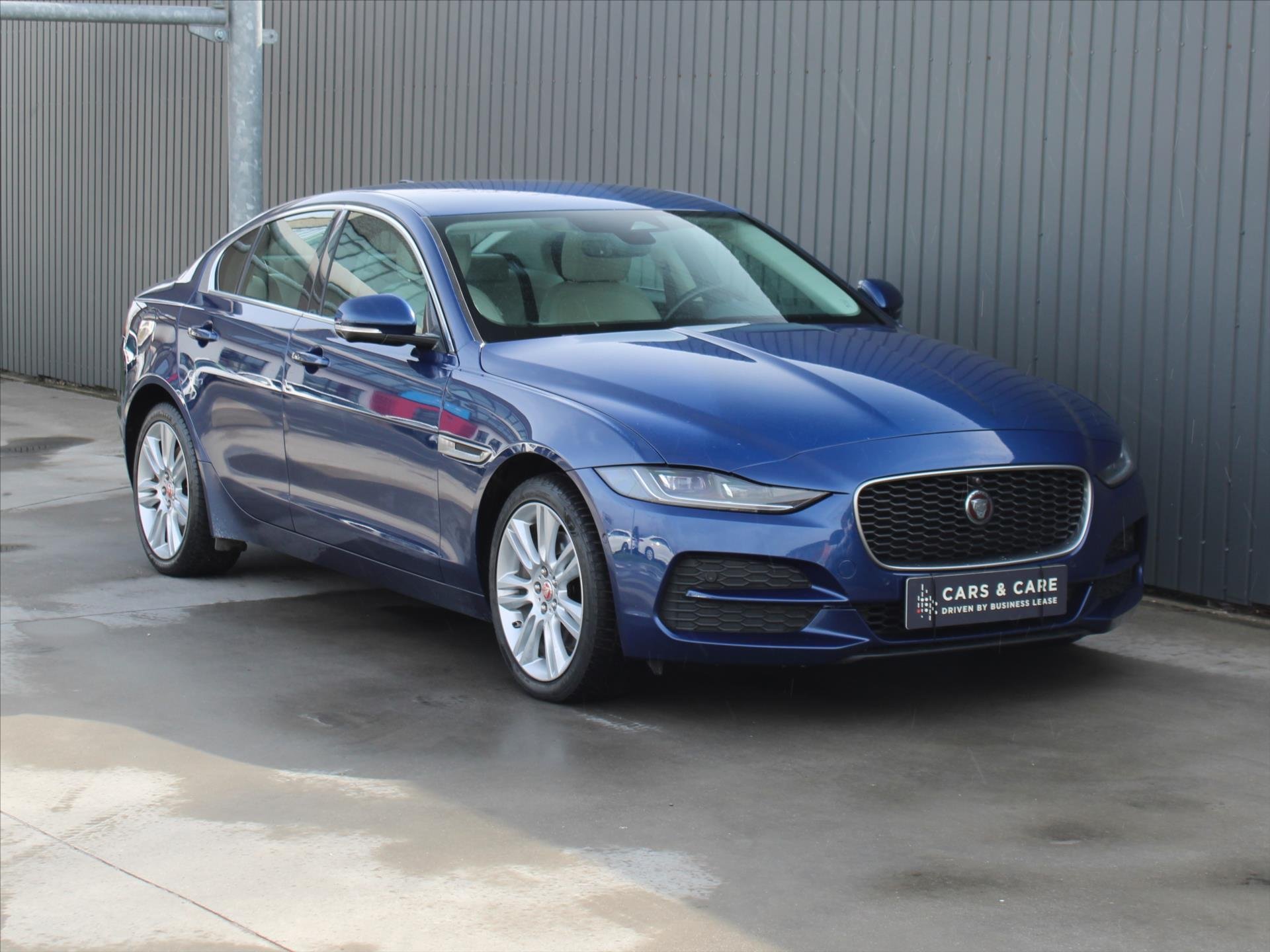 Jaguar XE