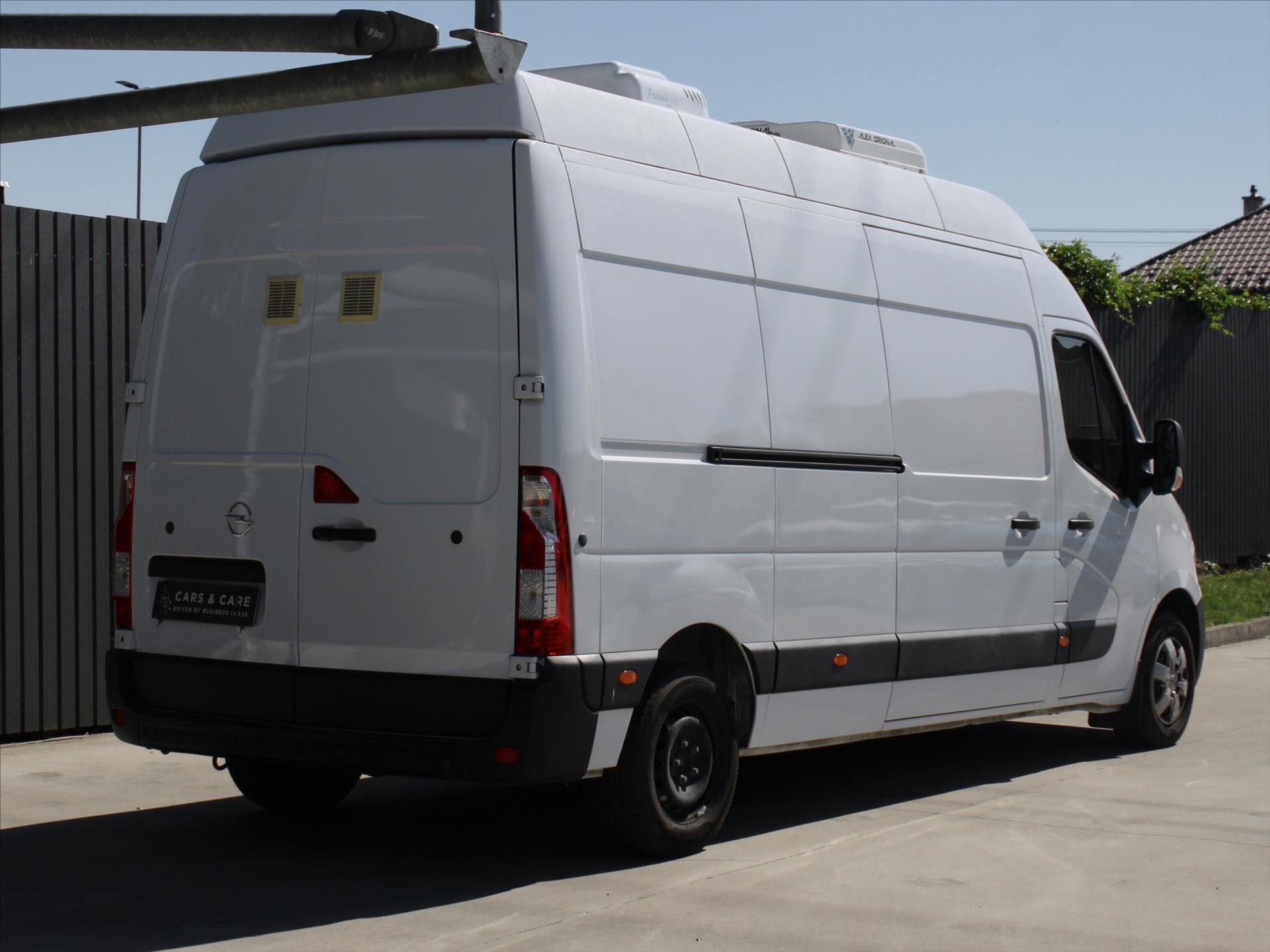 Opel Movano