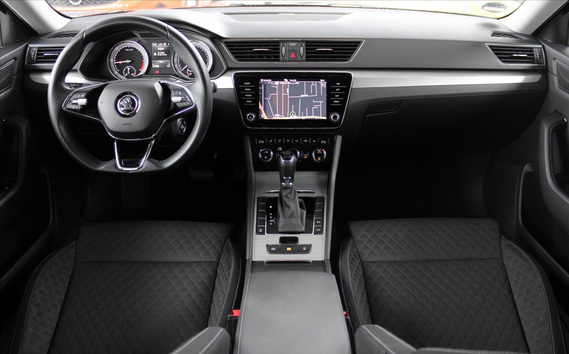 Škoda Superb
