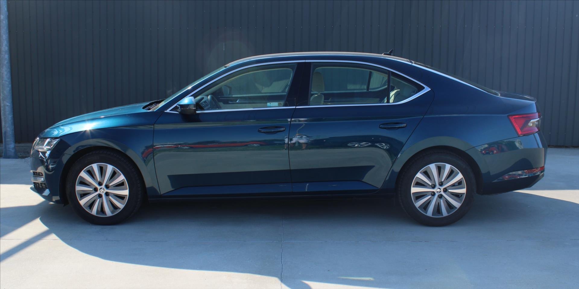 Škoda Superb