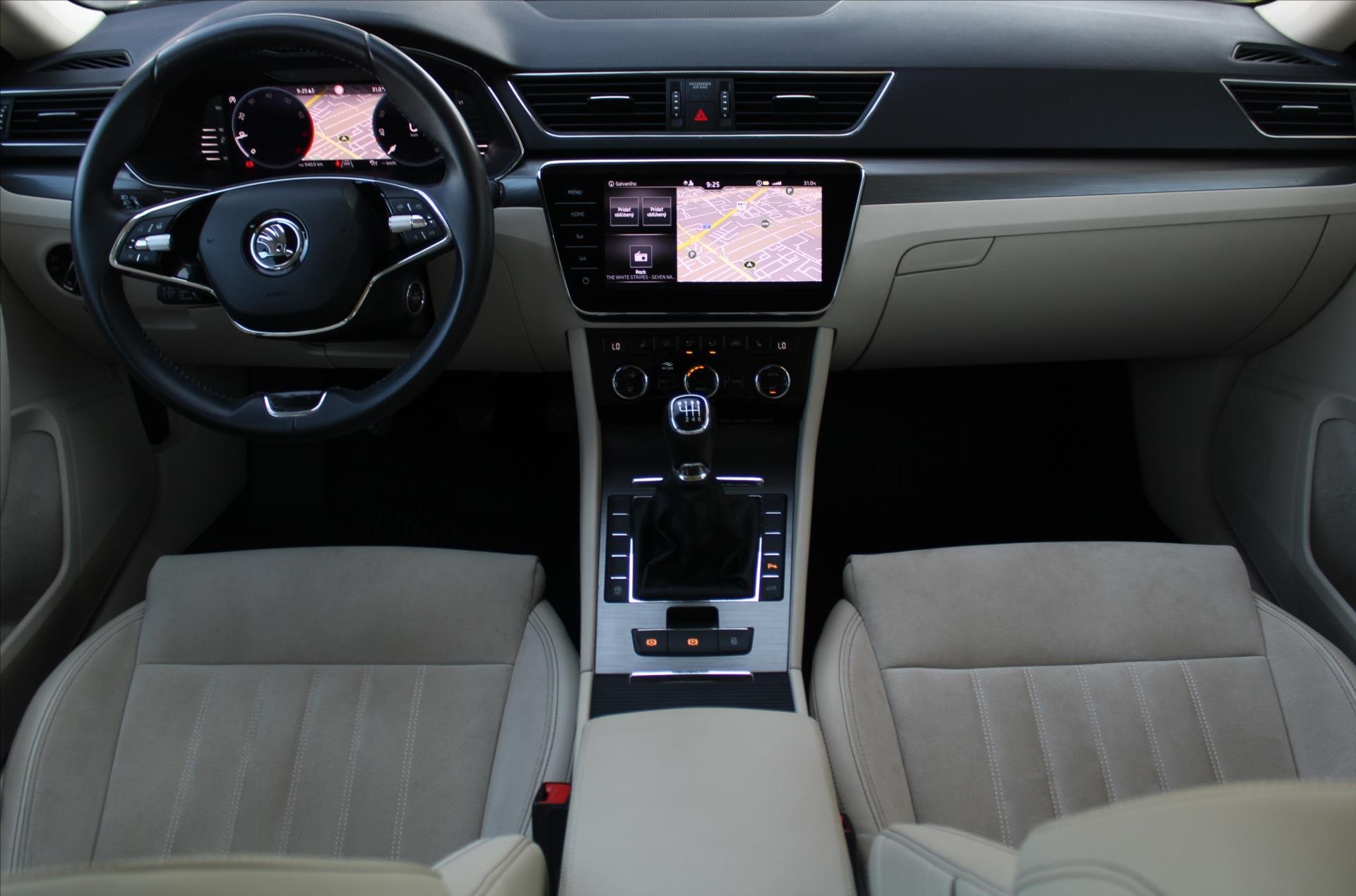 Škoda Superb